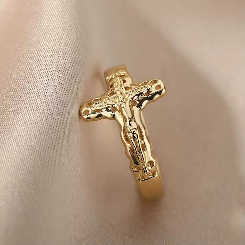 Jesus Cross Ring – In Gold