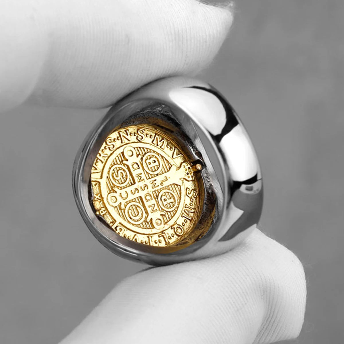 Classic Saint Benedict Cross Ring Men Women Stainless Steel Jesus Fashion Amulet Creative Punk Biker Jewelry Gift