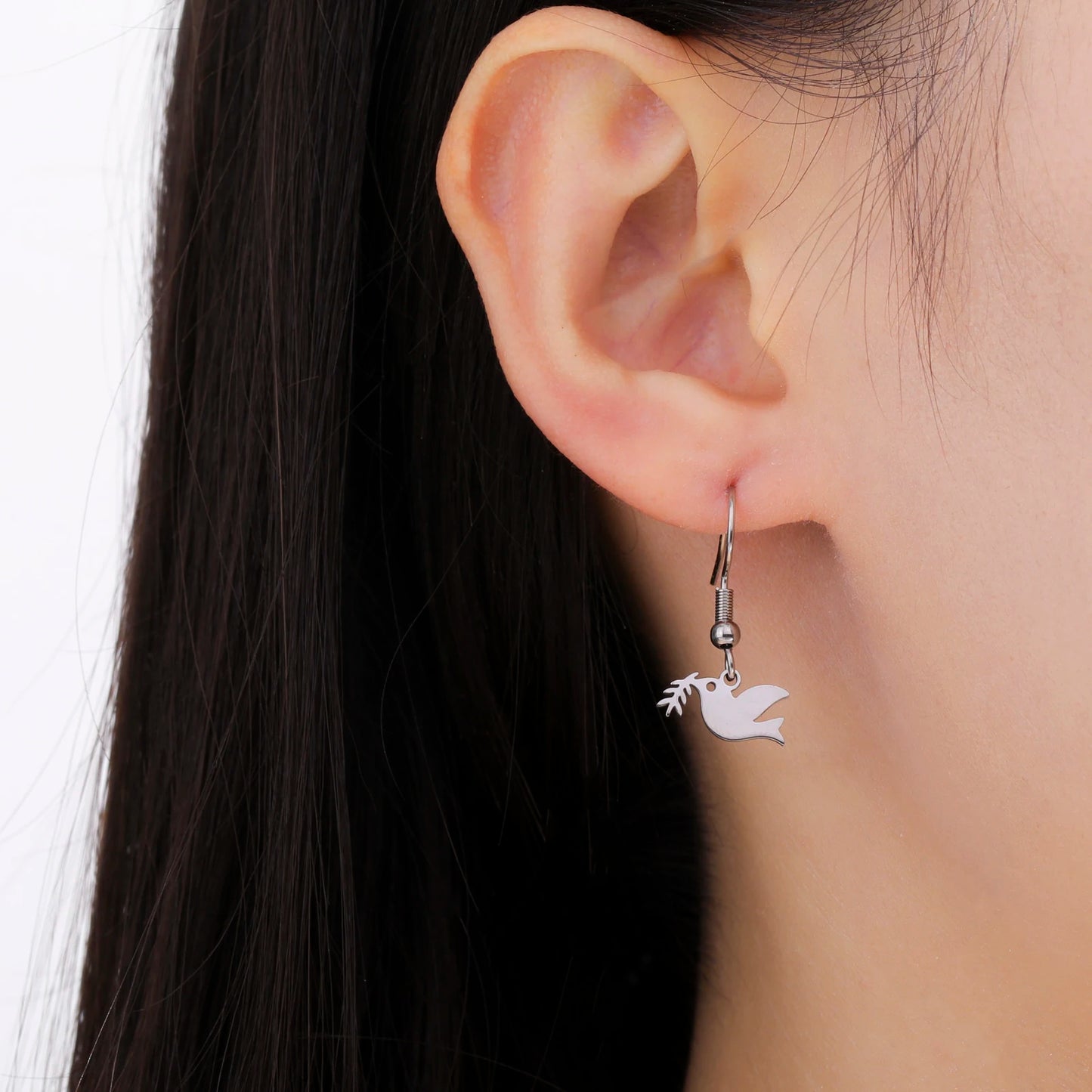 Simple Peace Dove Earrings Stainless Steel Peace Animal Logo Women's Earrings Fashion Party Jewelry Gifts