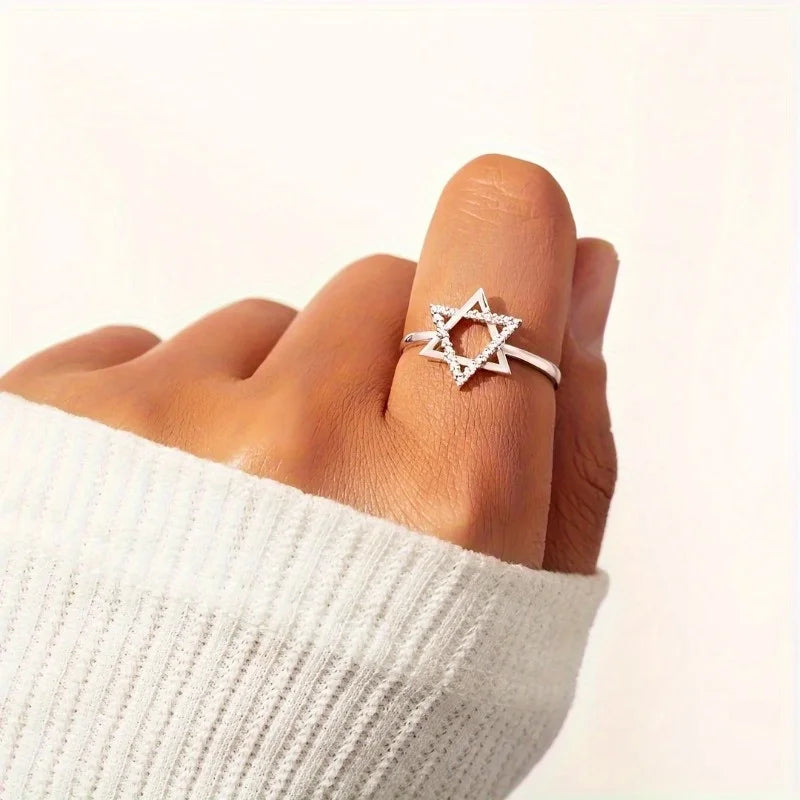 Fashionable Women's Ring, Luxurious Inlaid with Synthetic Cubic Zirconia Gift  Family and Friends Engagement Rings for Women