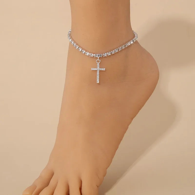 Hot Sale in Europe and America Fashion Elegant Sparkling Rhinestone Cross Anklet Summer Beaches Holiday Party Minimalist Jewelry